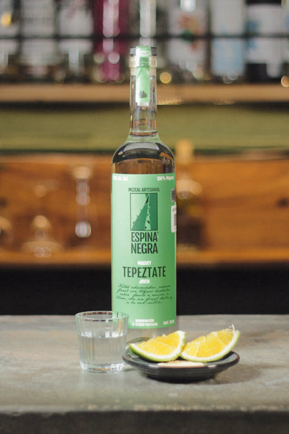 Mezcal Artesanal Espina Negra Tepeztate 750 ml 45°